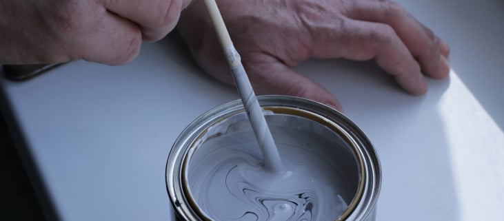 Conseils pour diluer une peinture acrylique