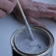 Conseils pour diluer une peinture acrylique